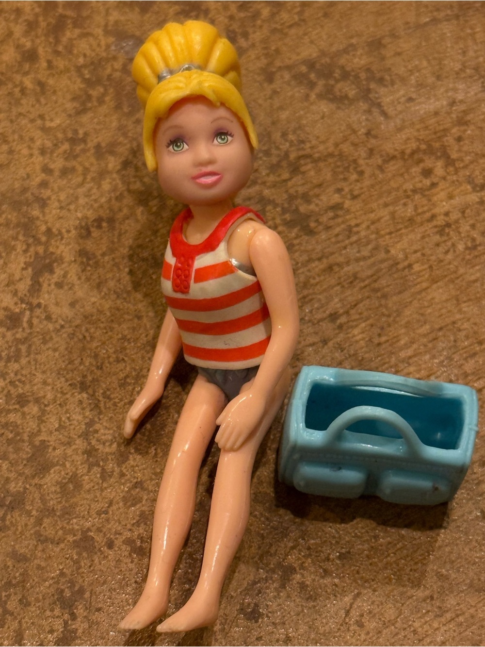 Polly Pocket Weekend Getaway Polly Set Swim Pool Excellent